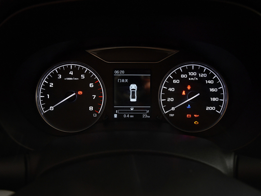 Drive 4 επανάλειψη 5 στροβιλο ΑΝΏΤΑΤΗ ταχύτητα 160km/h δύο ροδών πορτών SUV βενζίνης καθισμάτων 1.8L