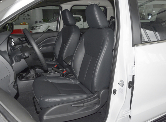 Διπλός υπόλοιπος κόσμος 5 Seater 4 μηχανή βενζίνης ανοιχτών φορτηγών 6MT 4WD 231HP πορτών SUV