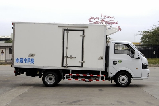 Κατεψυγμένη φως εκπομπή Drive Euro6 παράδοσης Truck Van DONGFENG 4x2