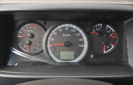 Ελαφρύ πλάτος 1730mm ευρώ 2 ευρώ 6 YUCHAI Engine Van Lorry αμαξιών φορτηγών GVW 3.5T-4.5T φορτίου