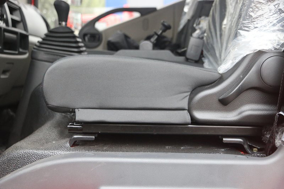 Εξατομικεύσιμο ελαφρύ ευρώ 2 ~ ευρώ 6 Emission Lorry Van Trucks φορτηγών GVW 7.5-18Ton φορτίου