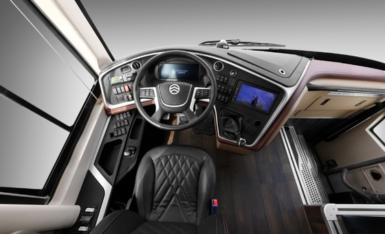 Diesel ταξιδιού λεωφορείων πολυτέλειας 37 Seater 270 HP εσωτερικού ύψους 2m μετάδοση 6MT