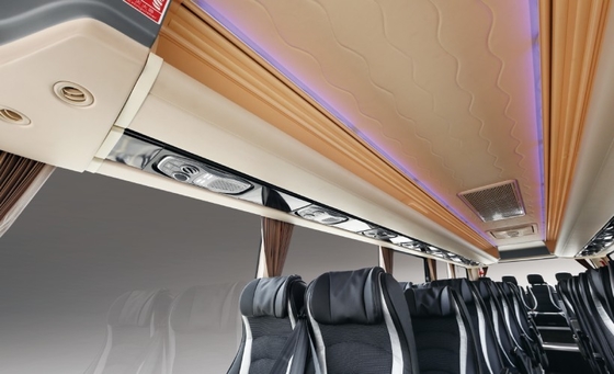 Diesel ταξιδιού λεωφορείων πολυτέλειας 37 Seater 270 HP εσωτερικού ύψους 2m μετάδοση 6MT