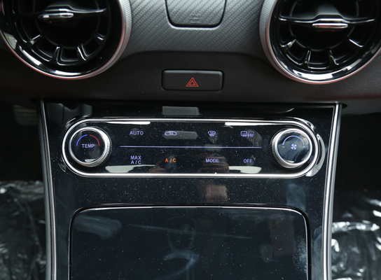 DONGFENG ανεξάρτητη αναστολή 197HP αυτοκινήτων δύναμης SUV βενζίνης αερίου